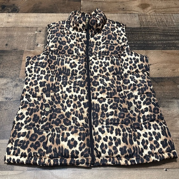 Charter Club Leopard Puffer Vest - Picture 1 of 4